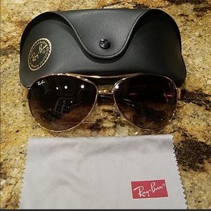 Ray-Ban RB3386 Aviator Sunglasses